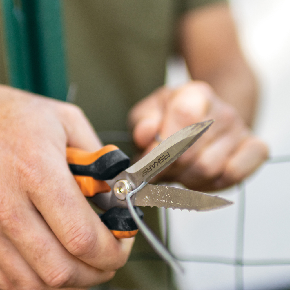 Fiskars Multipurpose Garden Snips - Thumbnail 3