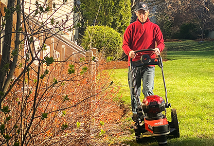 BLACK+DECKER 20 in. 13-Amp Corded Electric Walk Behind Push Lawn Mower - Lawn  Mowers - Hesperia, California, Facebook Marketplace