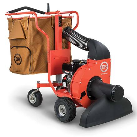 Self propelled store leaf vacuum mulcher