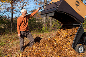 Collector trailer on the tow-behind DR leaf vacuum