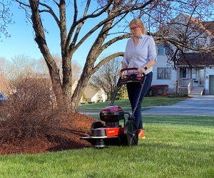 DR PULSE 62VSP Trimmer Mower