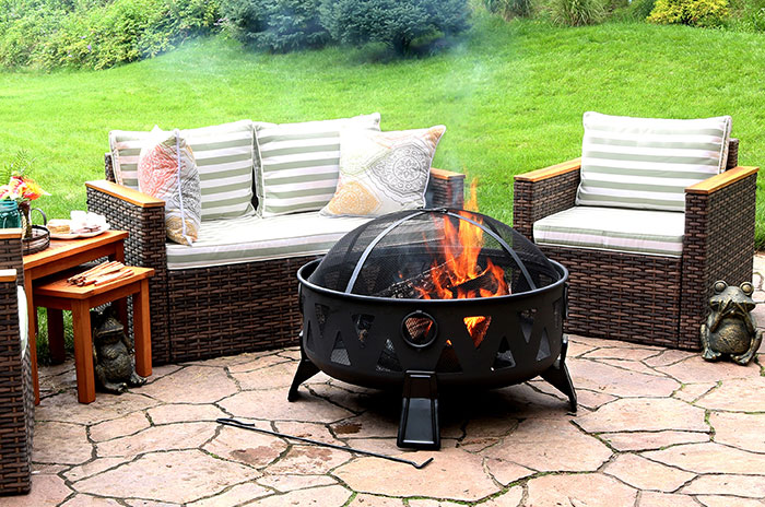 A simple fire pit goes a long way in sprucing up a patio! 