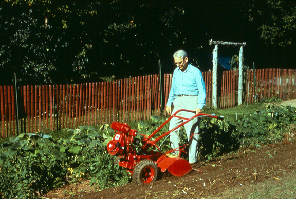 DR ROTOTILLER